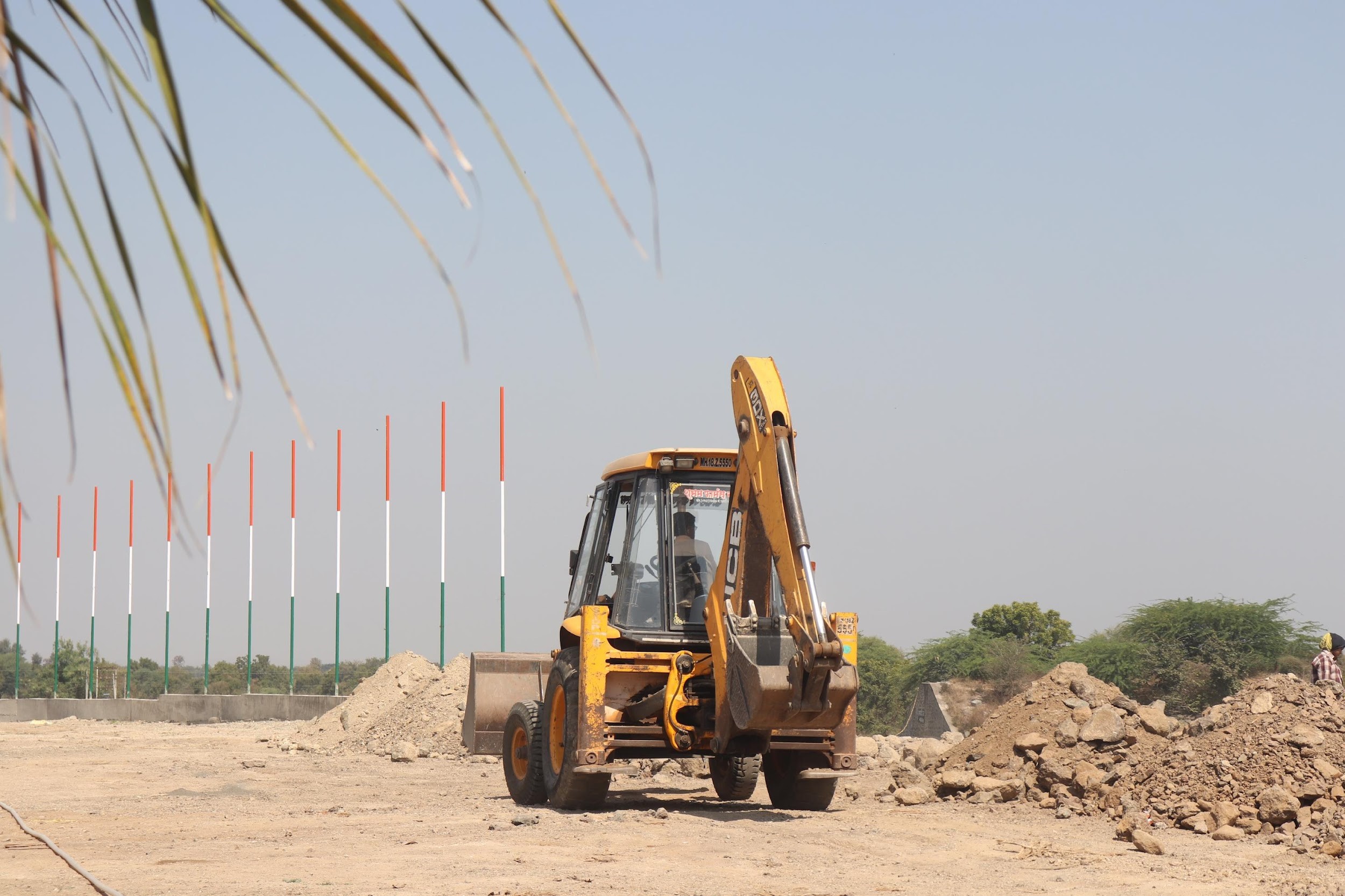 excavator rentals near Dubai – ATN Media